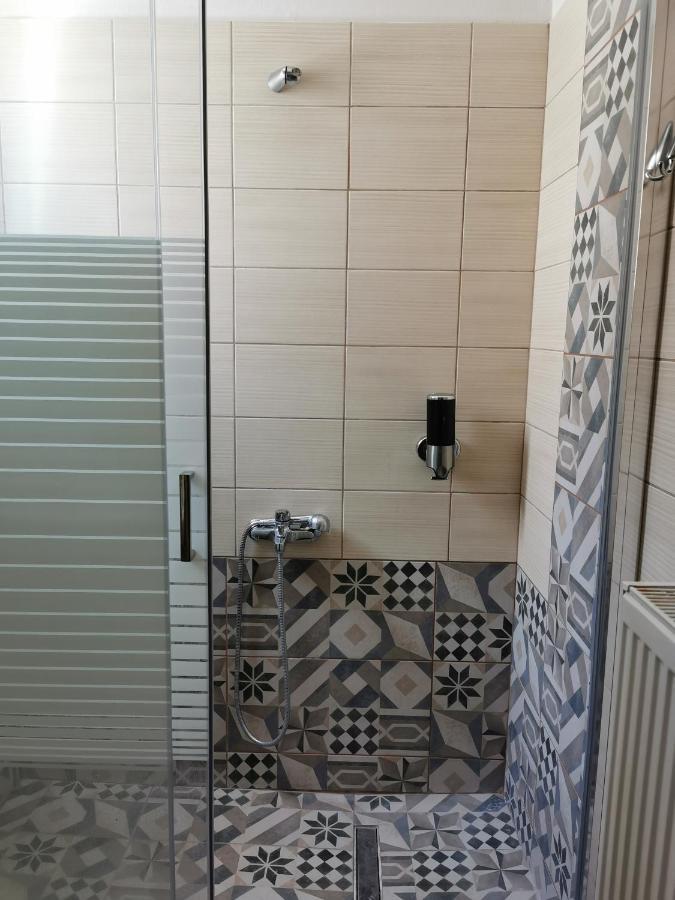 Hostal Palio Armonia PalaiónTsiflíkion Exterior foto